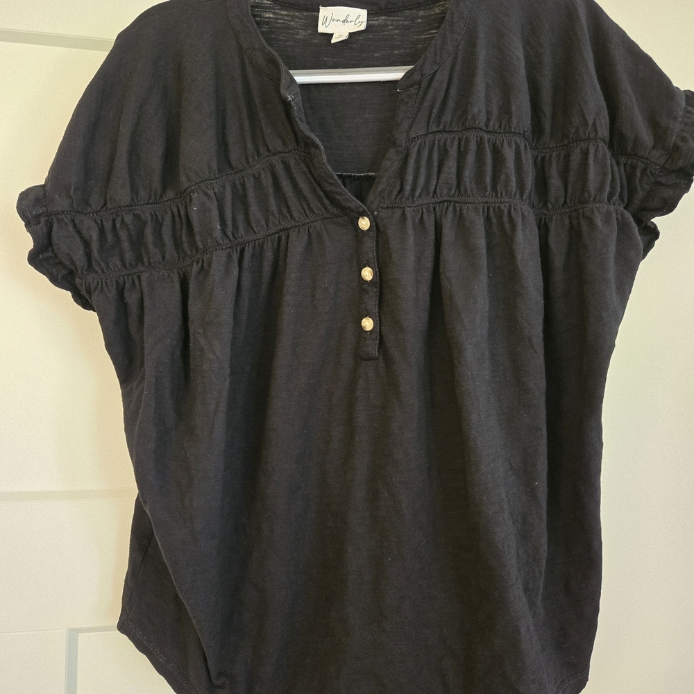 Wonderly Black Short-Sleeve Henley with Gathered Yoke Size Medium